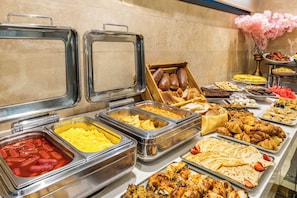 Daily buffet breakfast for a fee - Peyk Hotel Sultanahmet (Istanbul)