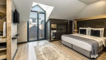 Family Room, Connecting Rooms, Balcony