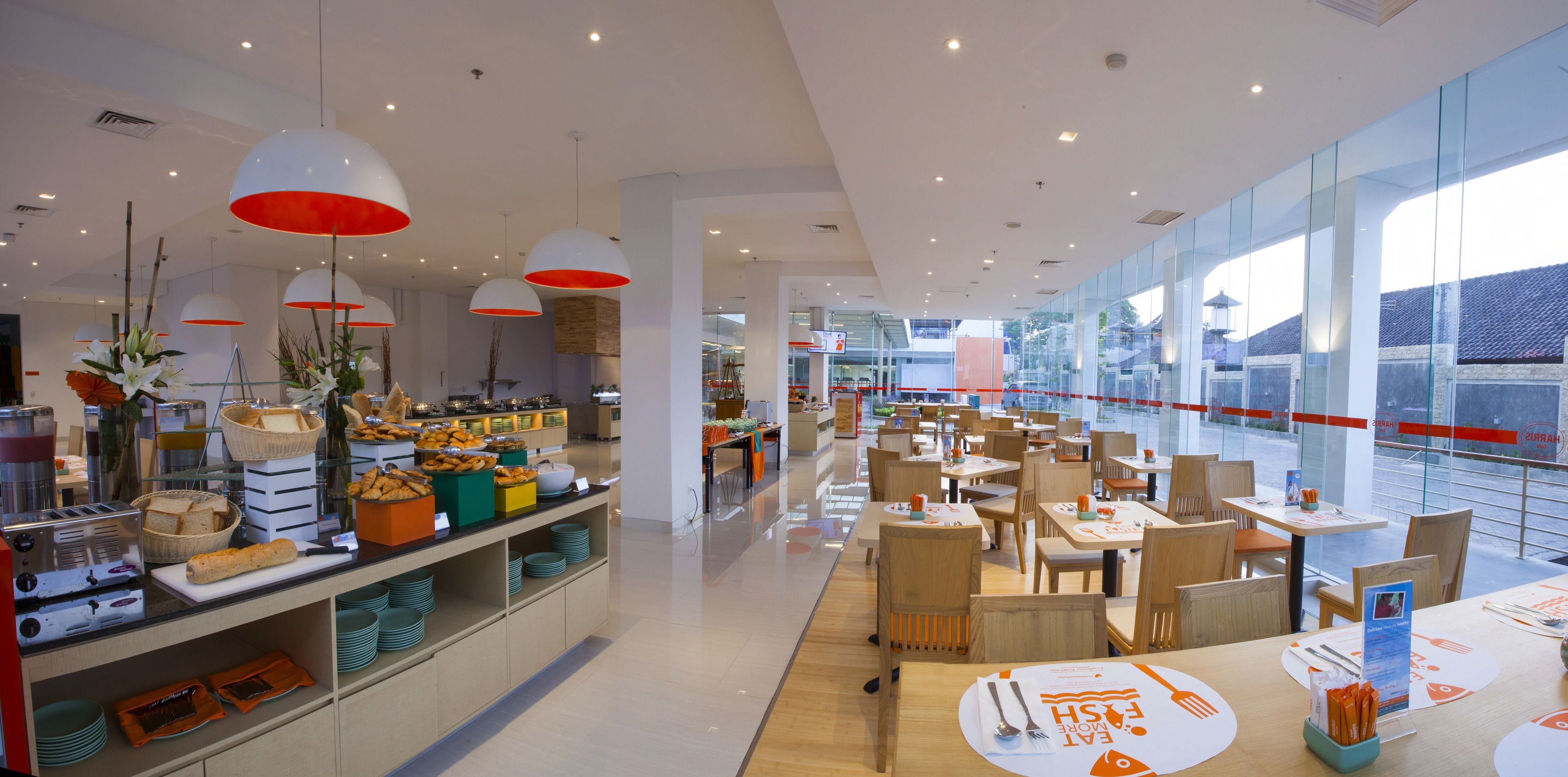 breakfast, lunch, dinner served; international cuisine