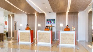 Quầy tiếp tân