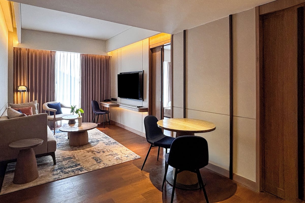 Suite | Living area