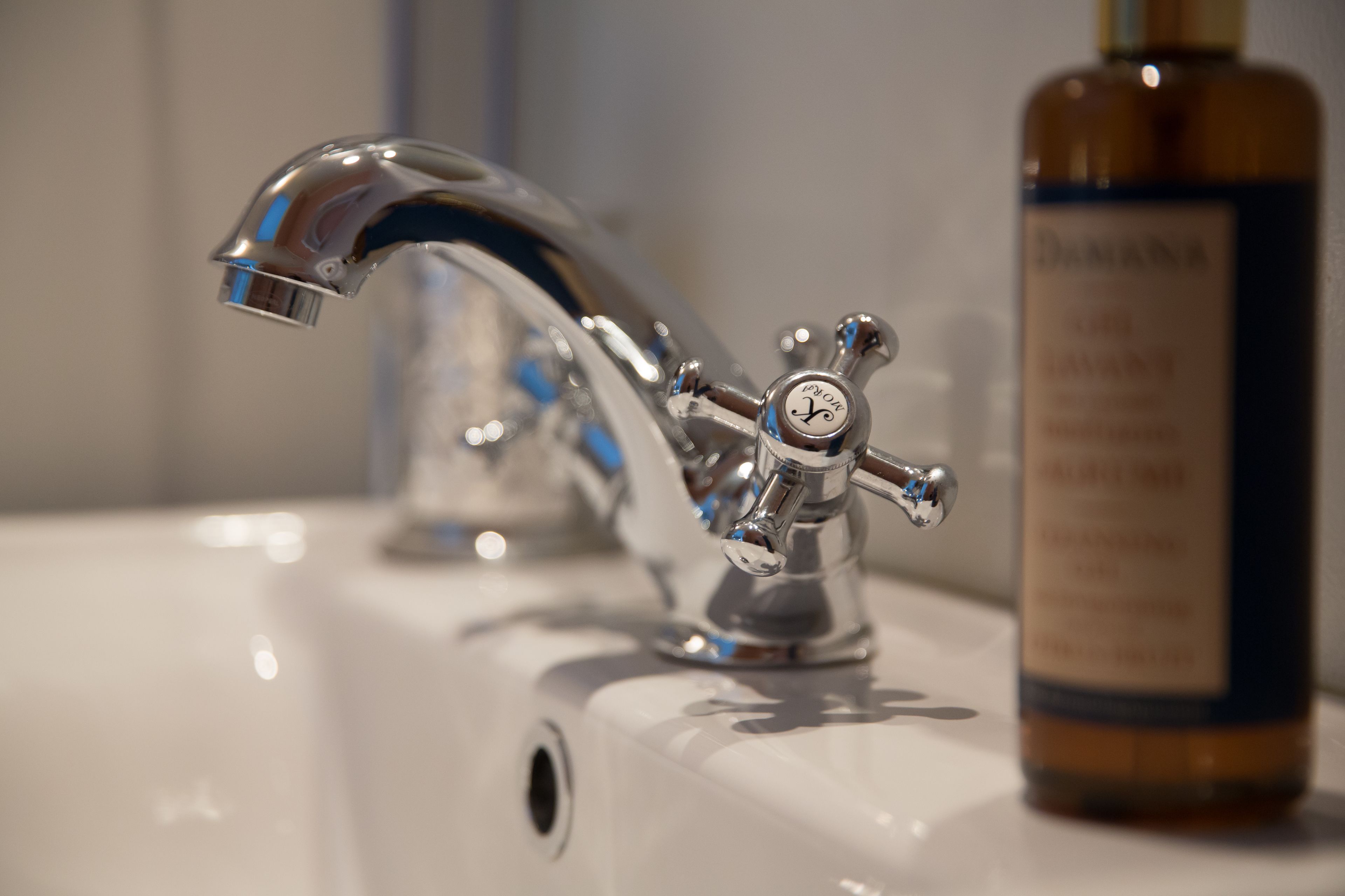 standard double room, 1 bedroom | bathroom | shower, free toiletries, hair dryer, towels