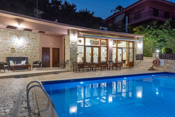 Seasonal outdoor pool, open 8:00 AM to 8:00 PM, sun loungers