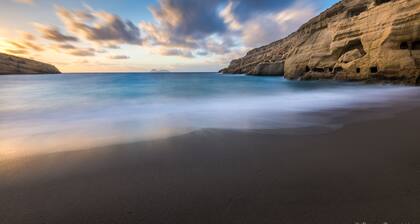 Petronikolis Traditional House