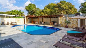 Área de parrillas y picnic