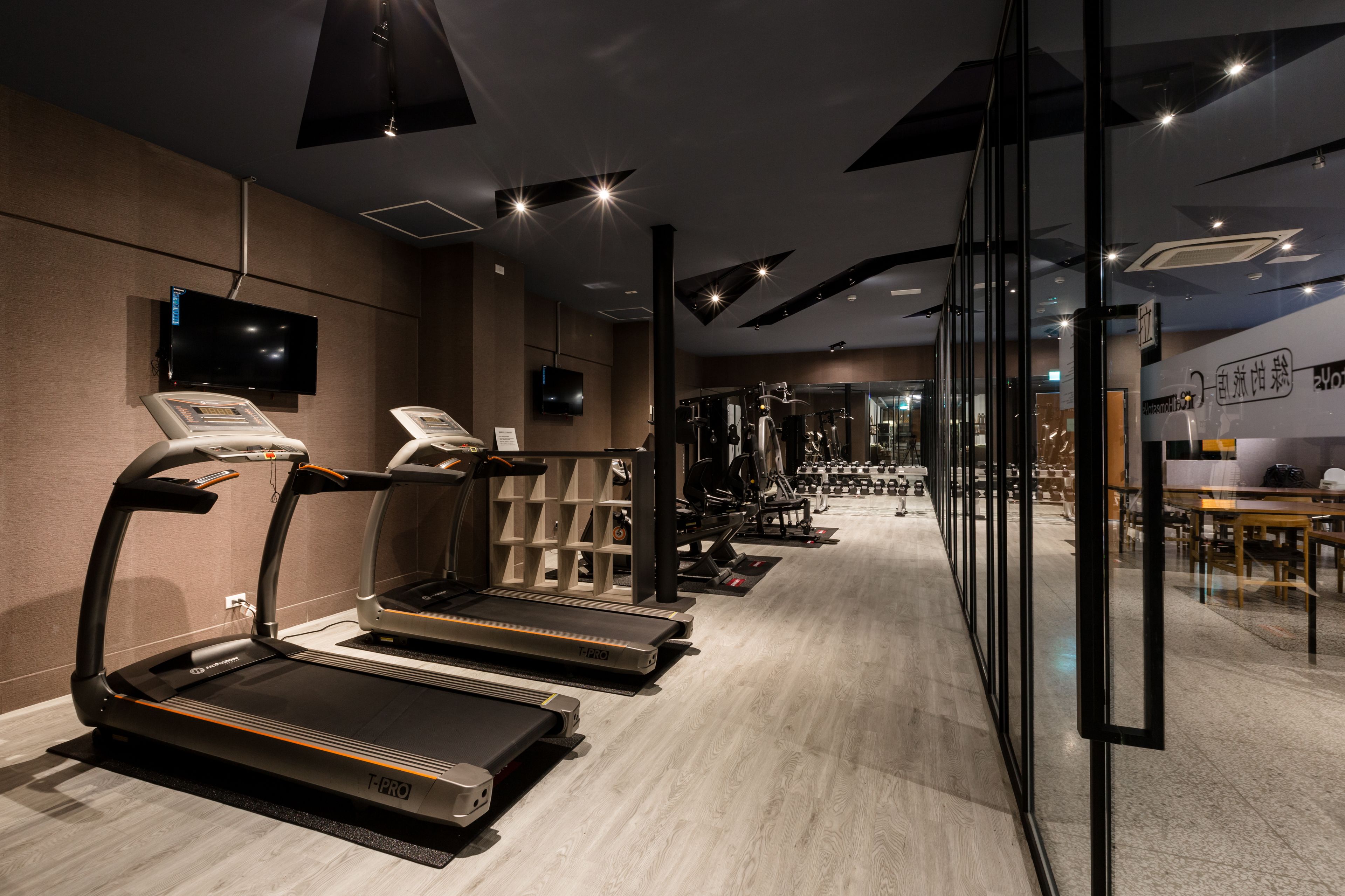 fitness studio