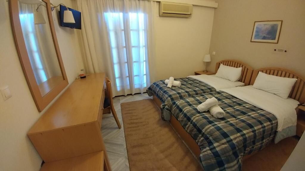 minibar, in-room safe, iron/ironing board, free wifi