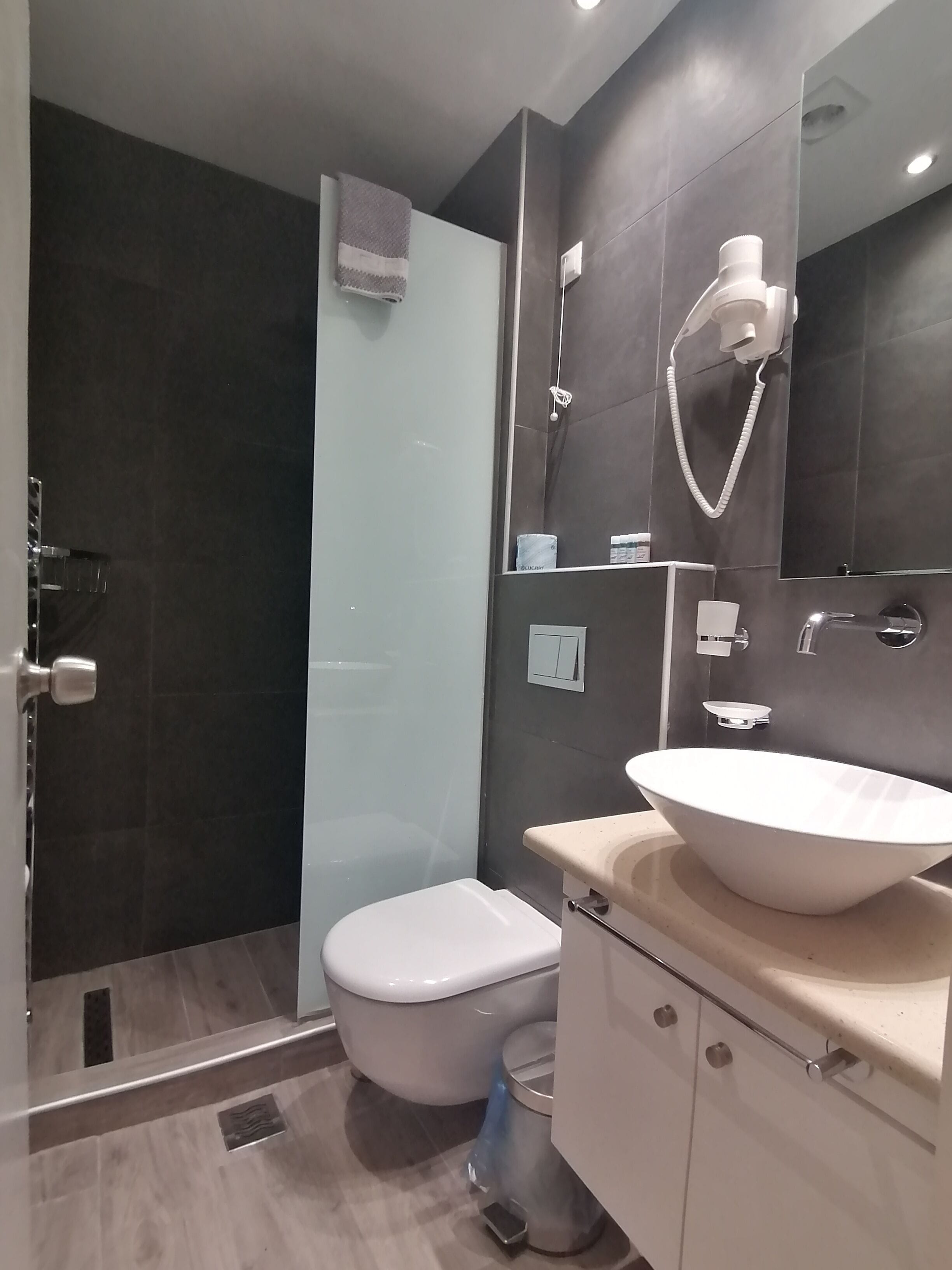 double or twin room, mountain view | bathroom | free toiletries, hair dryer