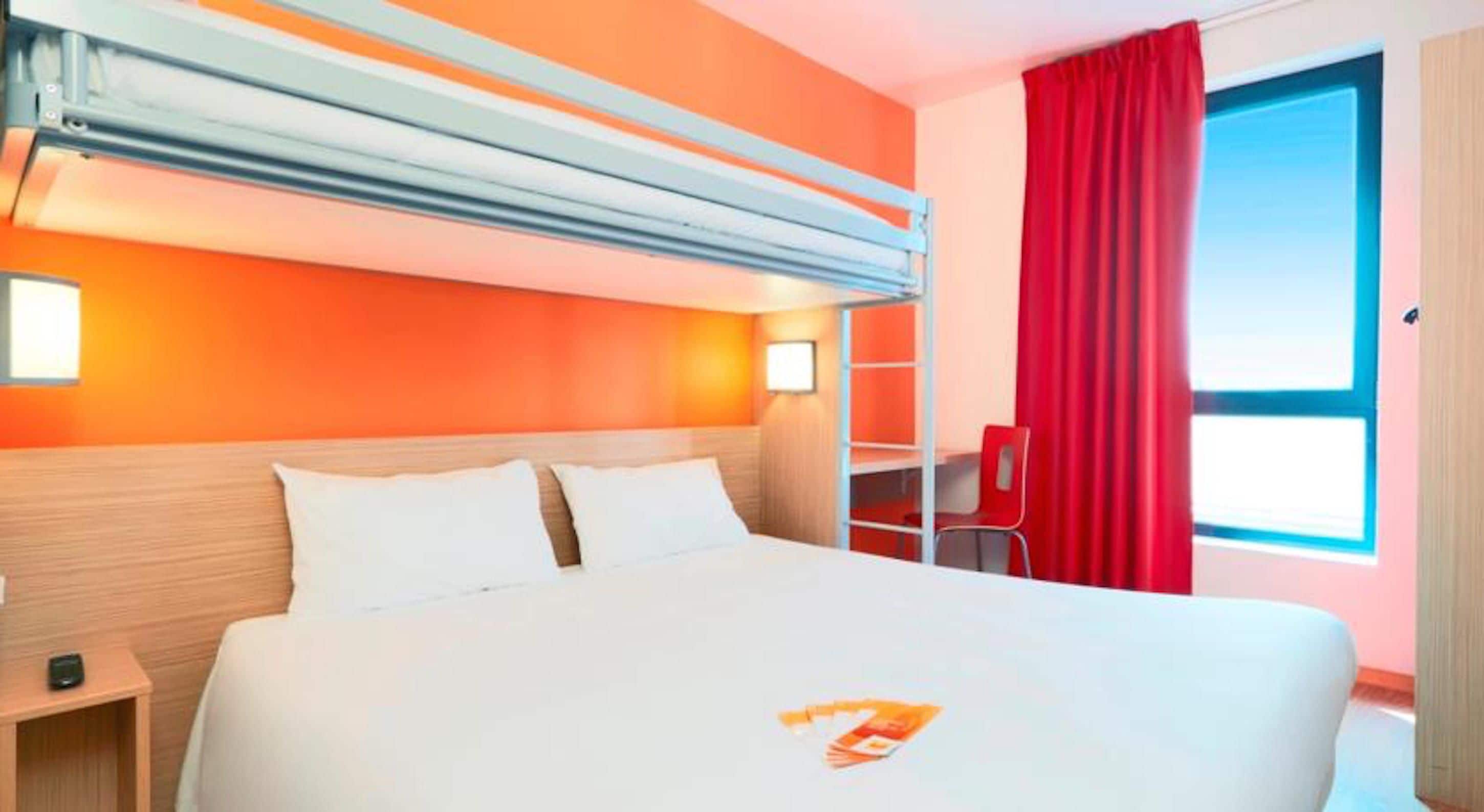 standard room, multiple beds | premium bedding, desk, soundproofing, iron/ironing board