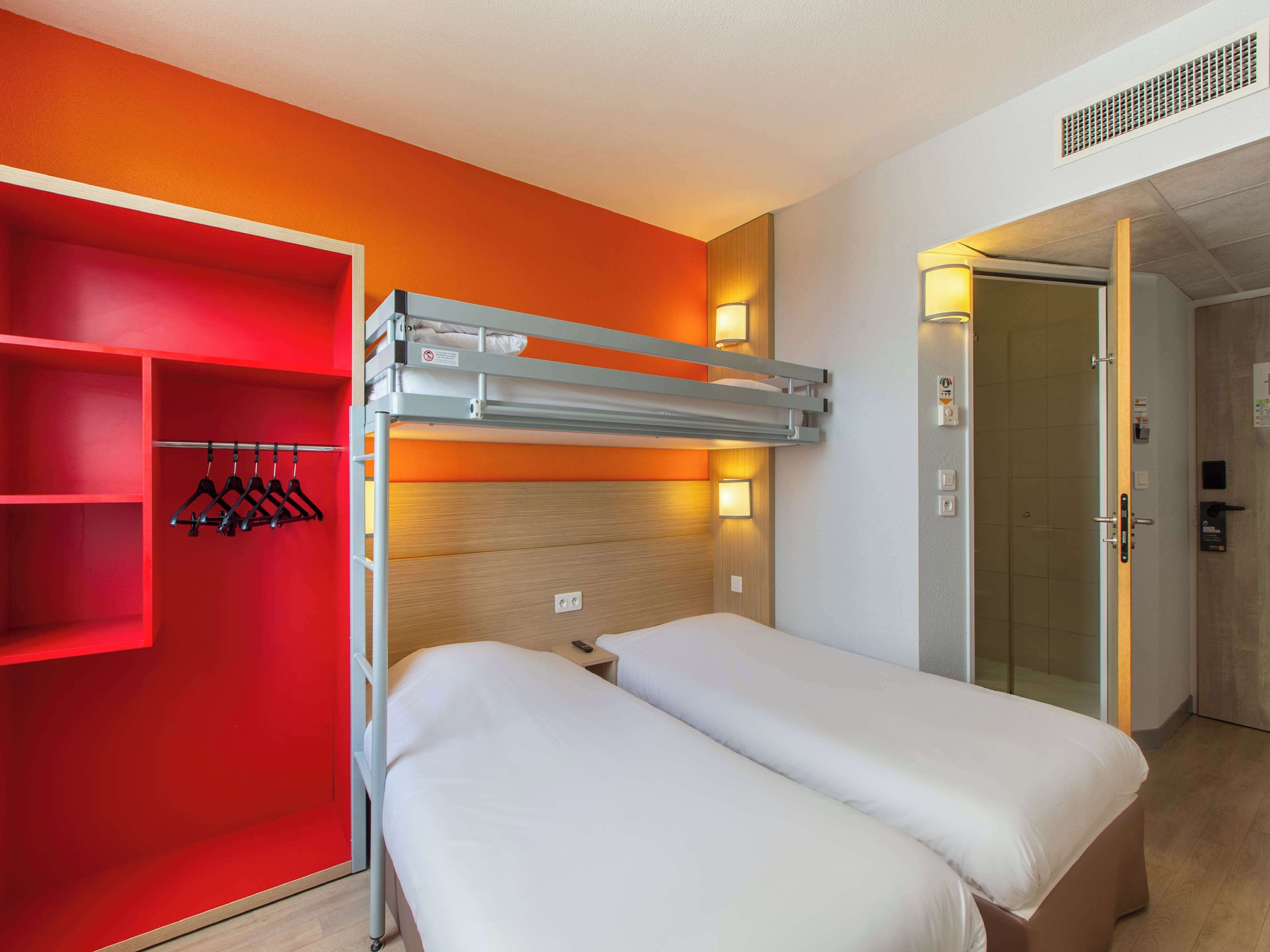 standard room, 3 single beds | premium bedding, desk, soundproofing, iron/ironing board