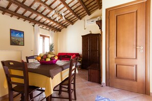 Studio Confort | 1 chambre, literie de qualité supérieure, bureau