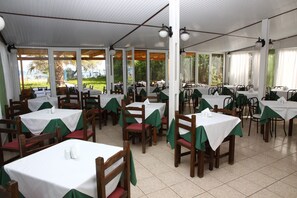 Breakfast, dinner served; Greek cuisine, beach views