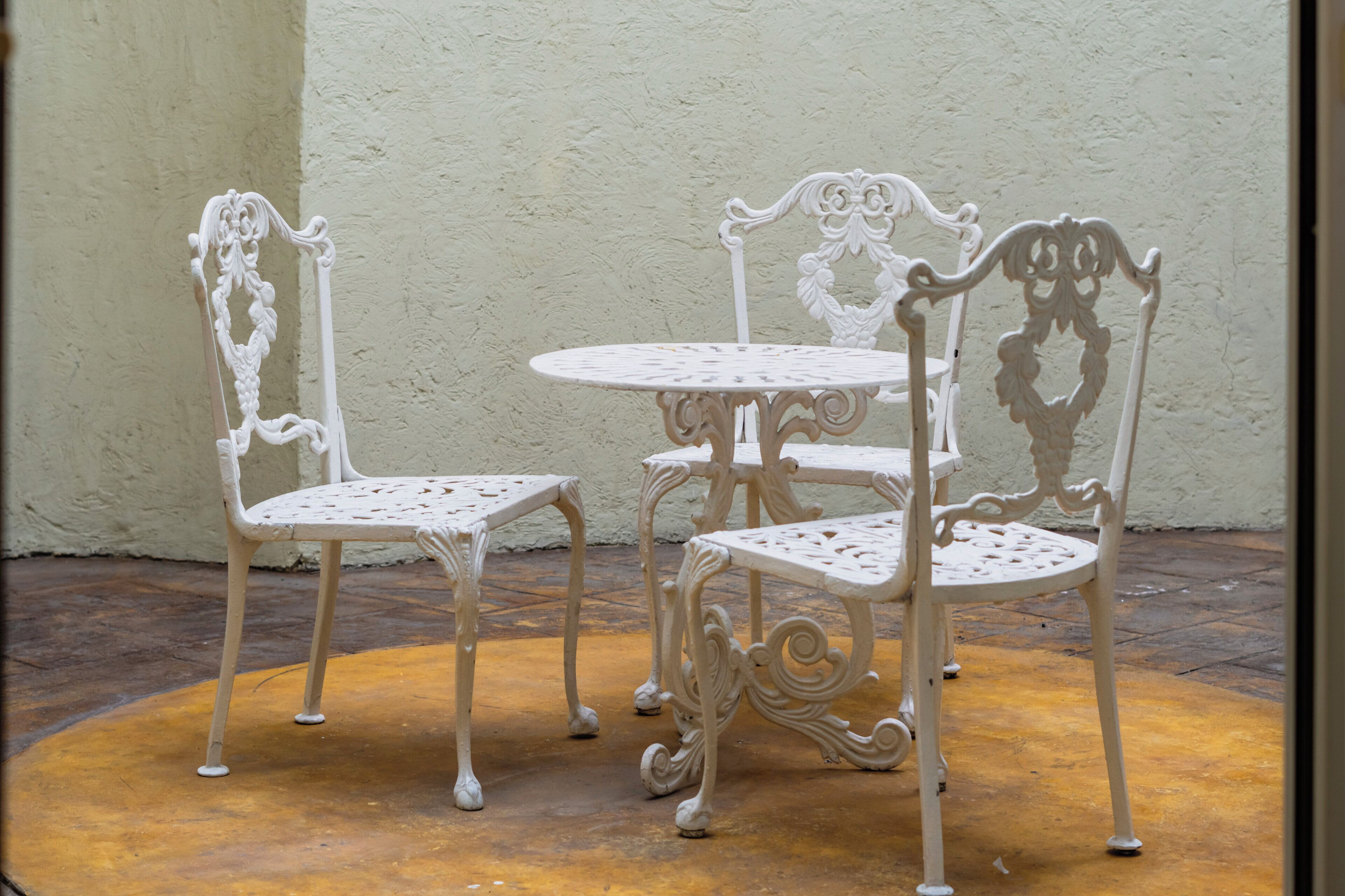 premium bedding, in-room safe, desk, soundproofing