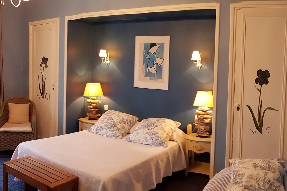 superior double room, terrace (triple) | individually decorated, individually furnished, desk, blackout curtains