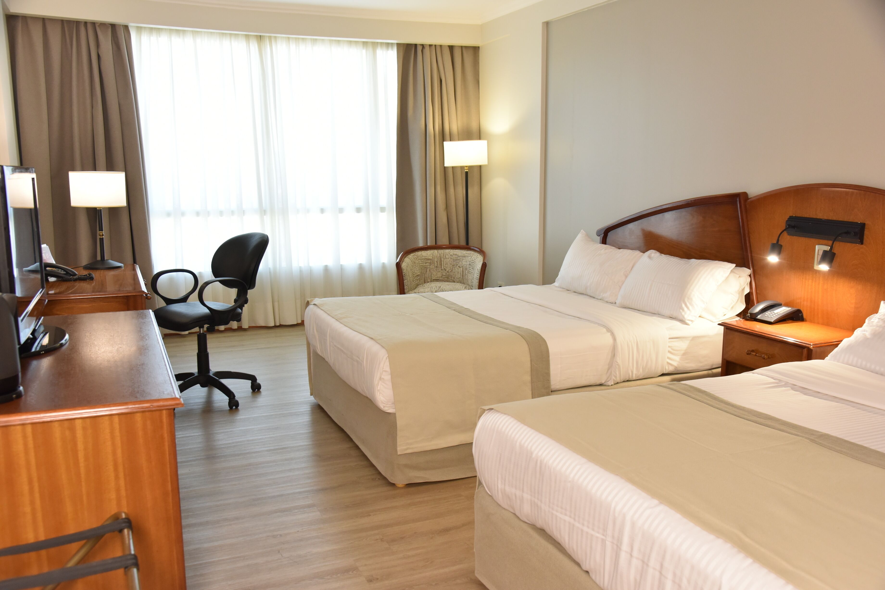 1 室のベッドルーム、エジプト綿のシーツ、高級寝具、羽毛の掛け布団