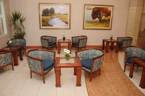 Lobby lounge - InterTower Hotel (Santa Fe)