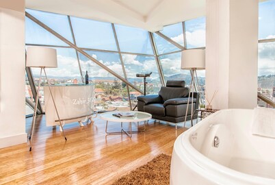 TRYP by Wyndham Cuenca Zahir