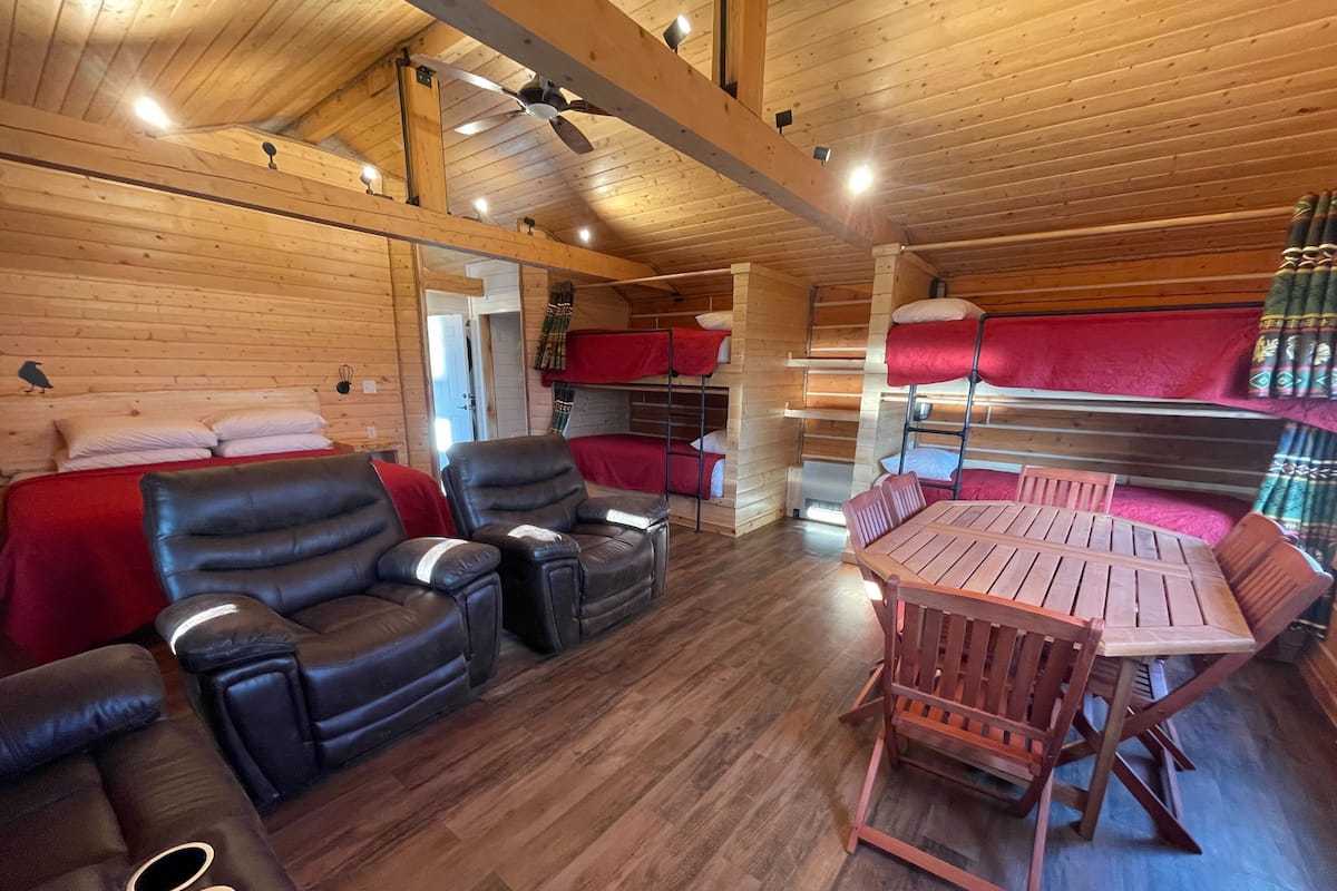 Family Cabin | Premium bedding, blackout drapes, iron/ironing board, free WiFi