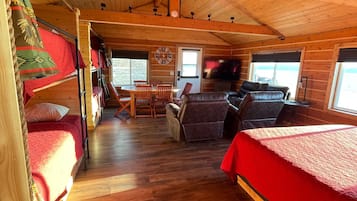 Family Cabin | Premium bedding, blackout drapes, iron/ironing board, free WiFi