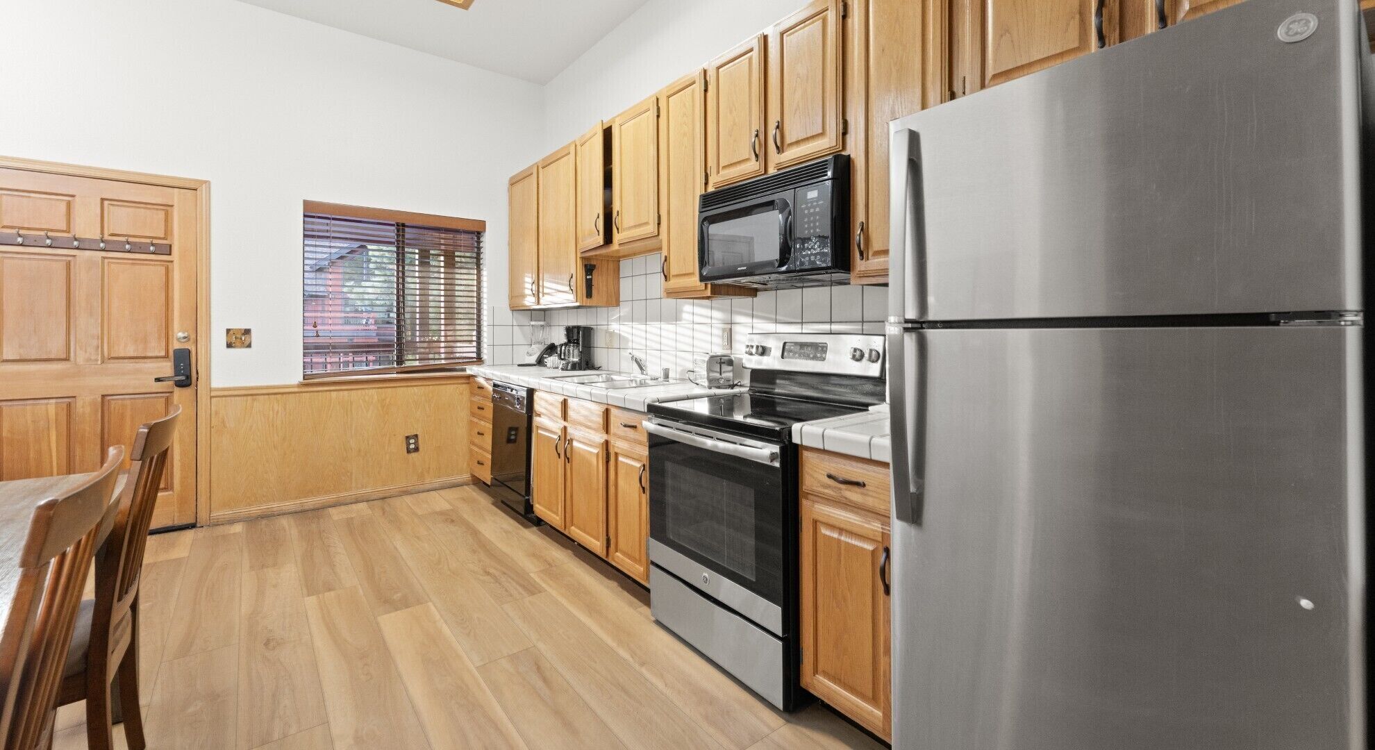 Standardlejlighed - 1 queensize-seng med sovesofa - ikke-ryger - pejs i værelset | Privat køkken | Køleskab, mikrobølgeovn, ovn, kogeplade