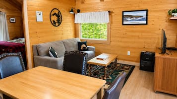 Bears Den | Living area | Flat-screen TV