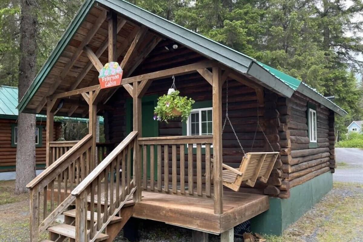 Peterson Cabin | 1 bedroom, free WiFi, bed sheets