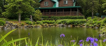 Box Canyon Cabins