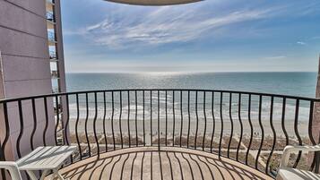 Condo, 1 Bedroom, Balcony, Ocean View | Balcony