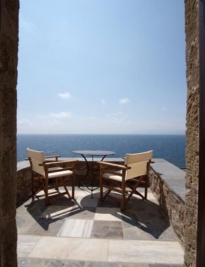 Terrace/patio - Malvasia Traditional Hotel (Monemvasia)