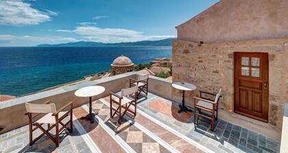 Malvasia Traditional Hotel