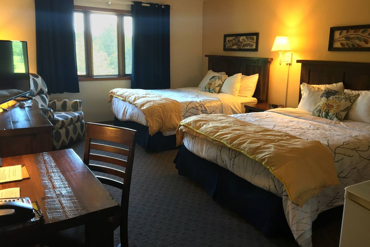 Desk, iron/ironing board, WiFi (free), bed sheets