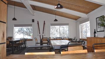 تناول الطعام