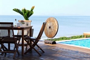 Outdoor pool - Bari Lamai Resort (Rayong)