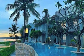 Kolam renang terbuka