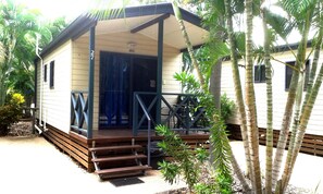 Superior Suite, 1 Bedroom, Non Smoking, Kitchen (Superior Ensuite Villa) | Exterior