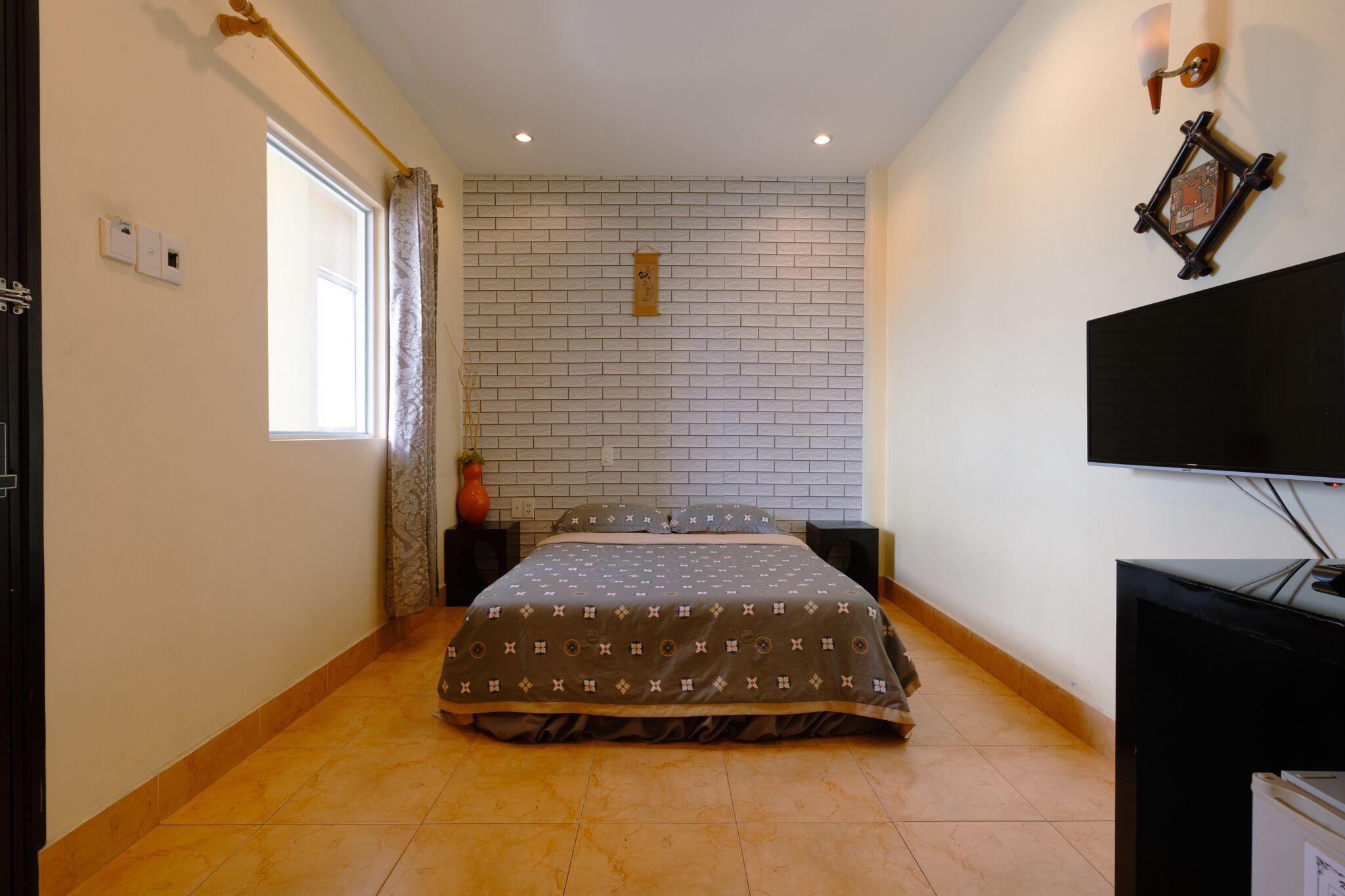 superior room | 1 bedroom, minibar, in-room safe, desk