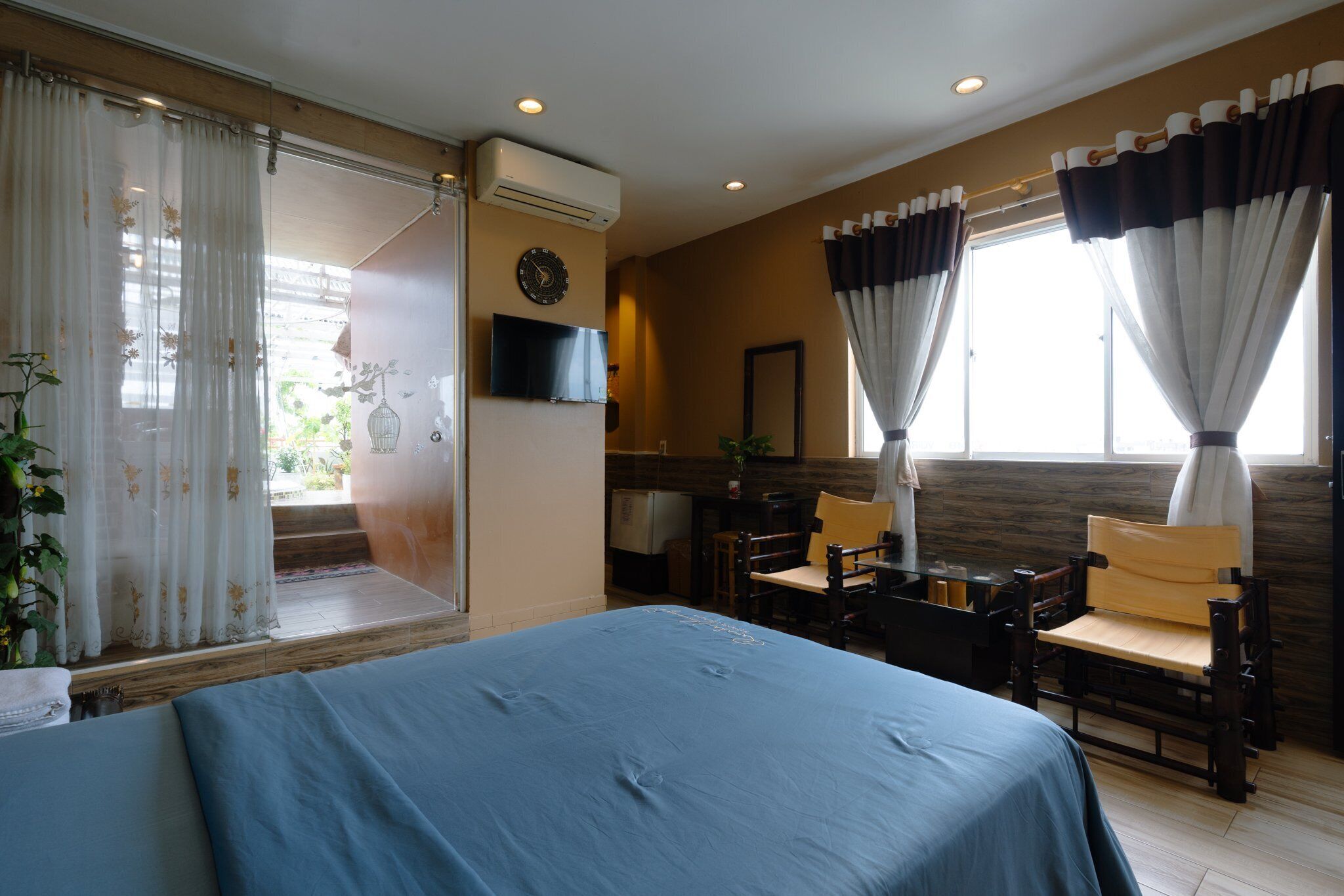 suite | 1 bedroom, minibar, in-room safe, desk