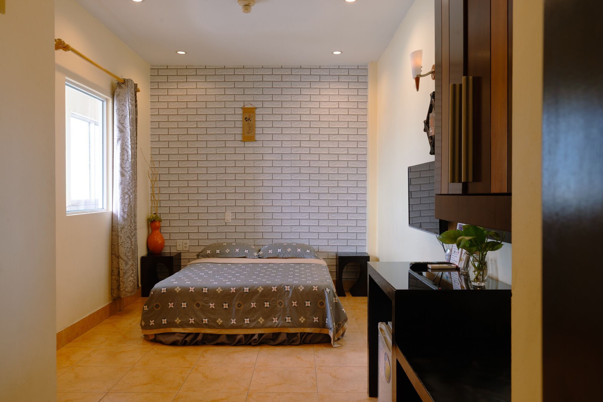 superior room | 1 bedroom, minibar, in-room safe, desk