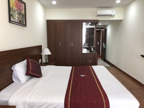 Deluxe Double Room | Minibar, desk, blackout curtains, free WiFi - BMC Thang Long Hotel (Ha Long)