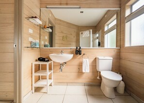 Superior Ocean View 2 Bedroom Villa | Bathroom | Shower