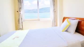 Minibar, caja de seguridad en la habitación, escritorio y wifi gratis