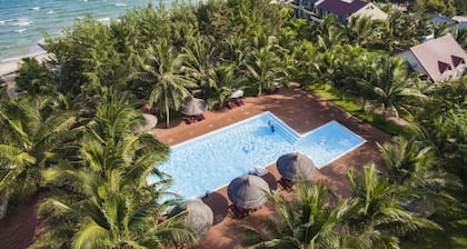 Huong Phong Ho Coc Beach Resort