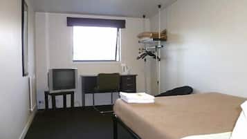 Double Room, Shared Bathroom | Free WiFi