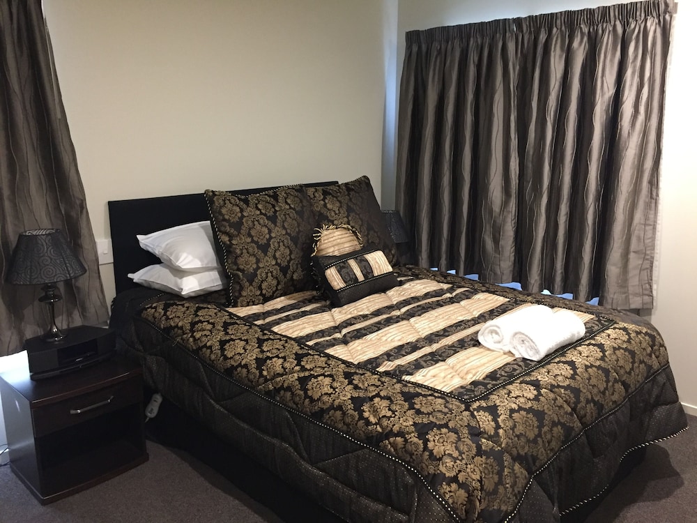 Rocky Mountain Chalets 3
