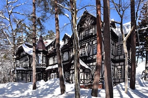 Exterior - Hotel Nishikan (Hakuba)