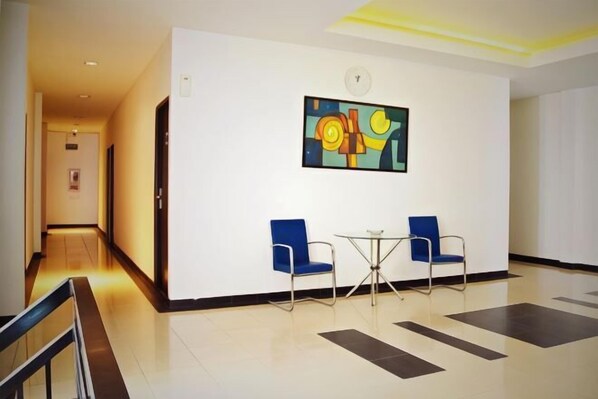 Unclassified image, 1 of 41, button - Hotel 88 Mangga Besar 120 (Jakarta)