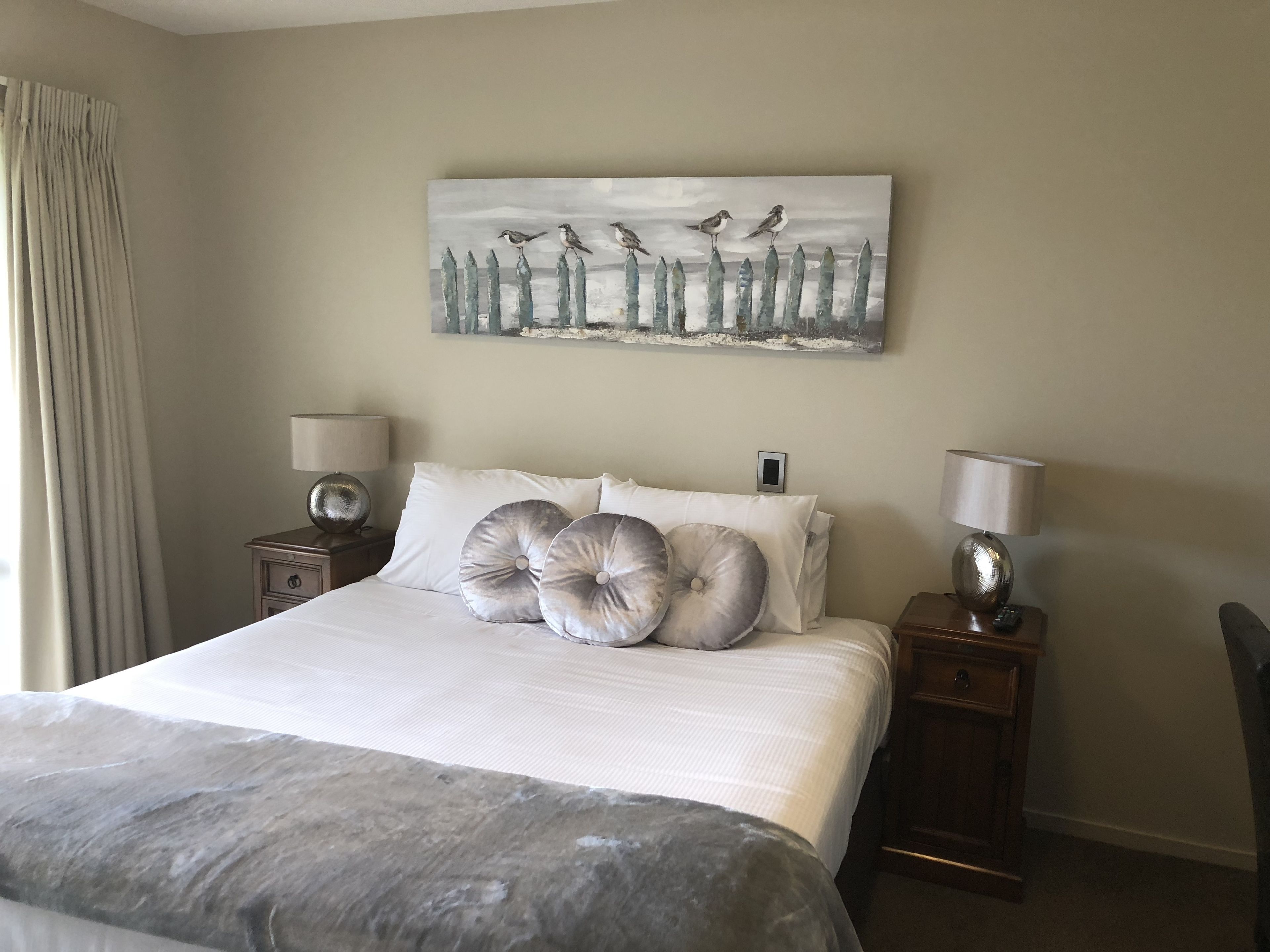 Premium bedding, individually decorated, individually furnished, desk