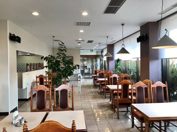 Dining - Tendo City Hotel (Tendo)