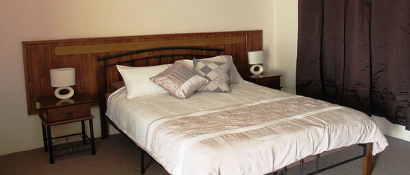 Traditional Double Room, 1 Queen Bed (Room 2)