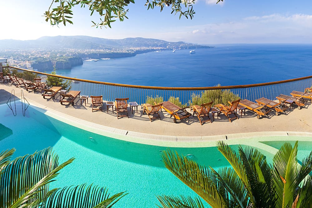 Hotel Mega Mare